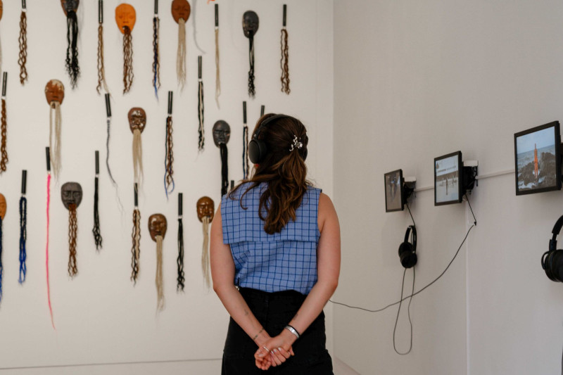 Bild für A MAN OF MANY PARTS