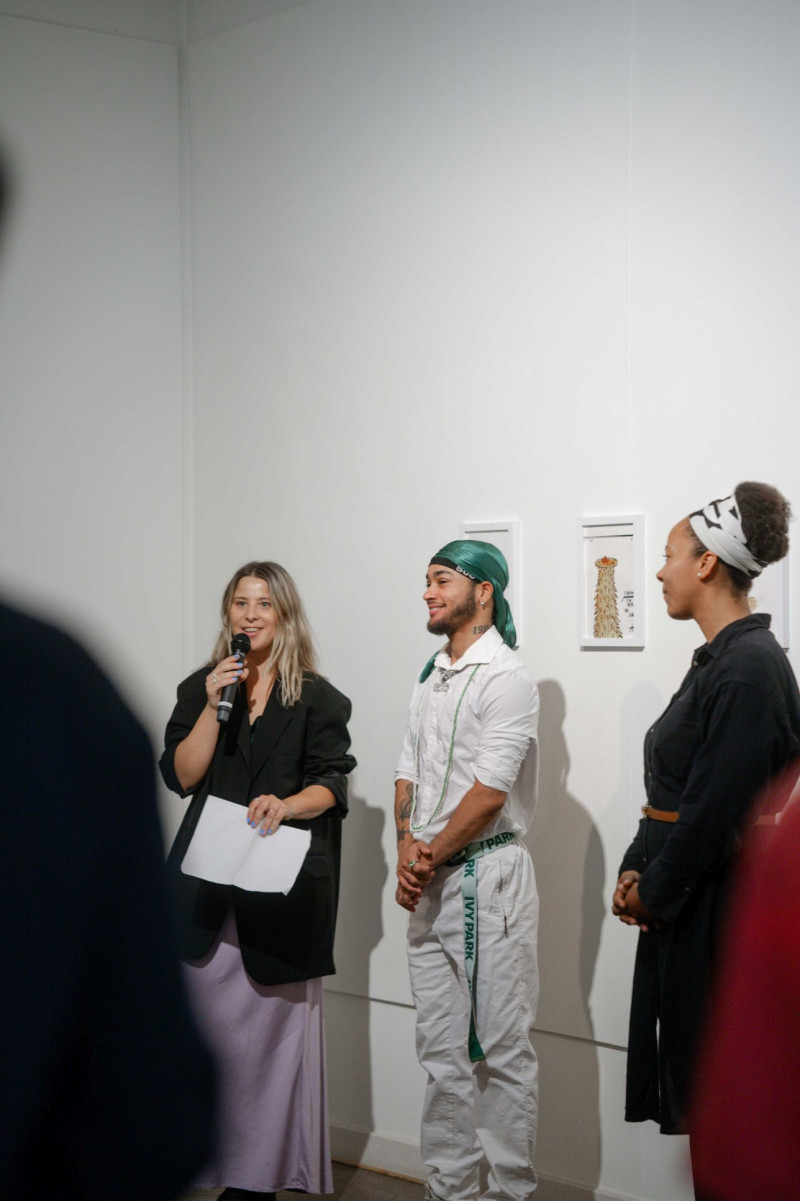 Bild für A MAN OF MANY PARTS