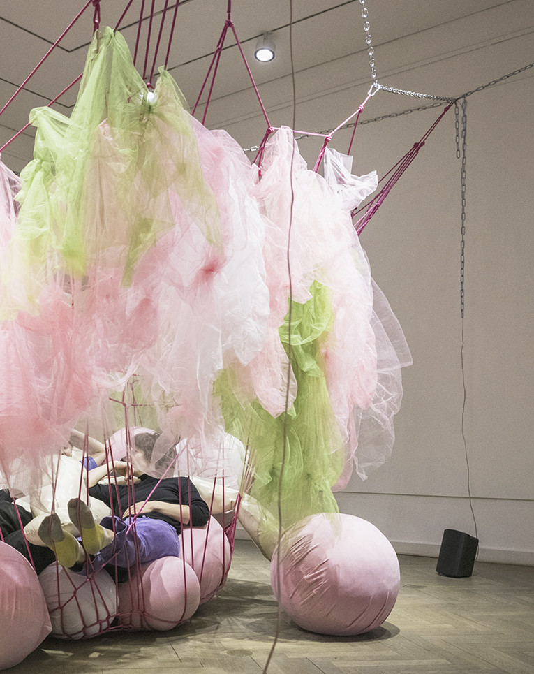 Bild für TAKING SPACE IS A FEMINIST ACT